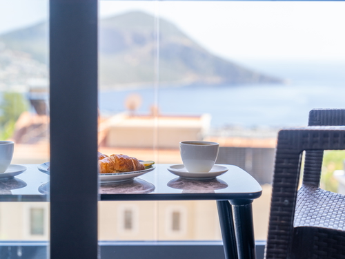 gece  -  Kasım
  | Kalkan’da 8 Kişilik Lüks Villa, Özel Isıtmalı Havuz ve Merkezi Konum